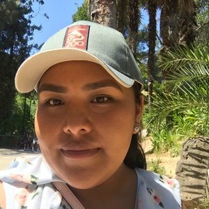 Meet your Posher, Adelayda